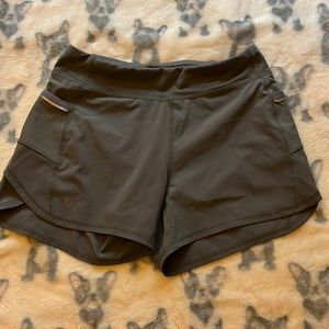 Athleta Girl shorts in grey. Size XL/14